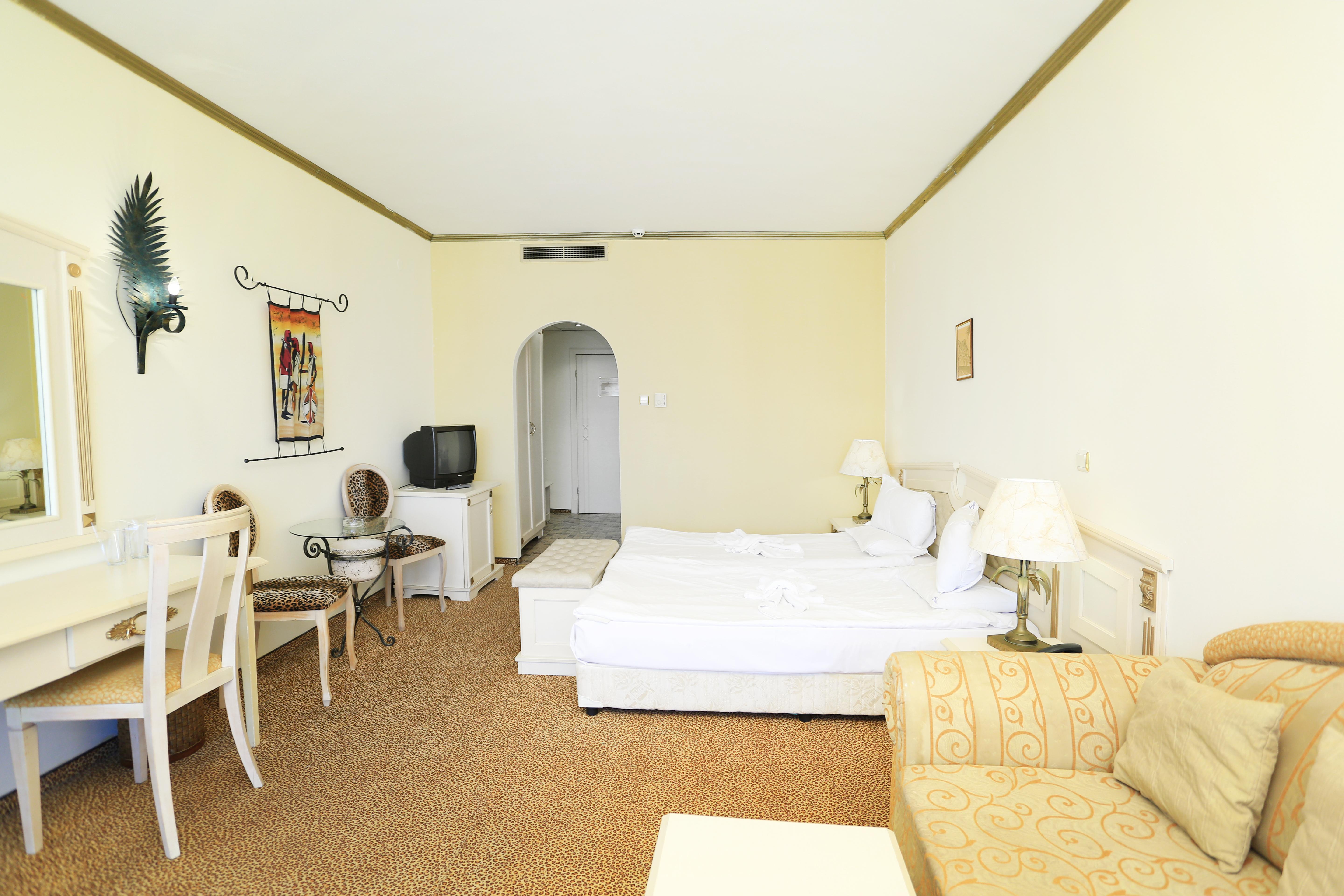 Imperial Palace Hotel Sunny Beach Buitenkant foto A room at the hotel