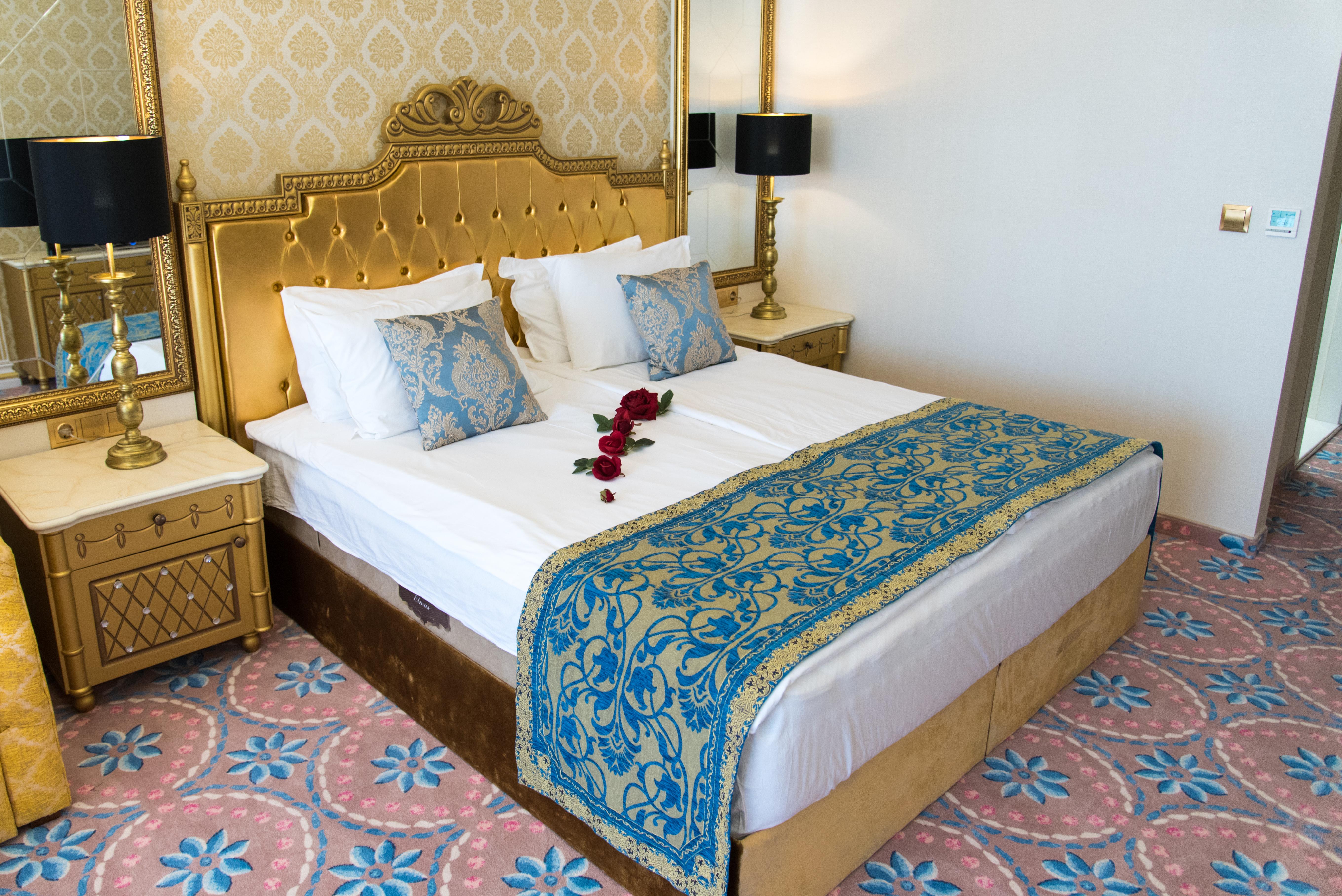 Imperial Palace Hotel Sunny Beach Buitenkant foto A bed runner