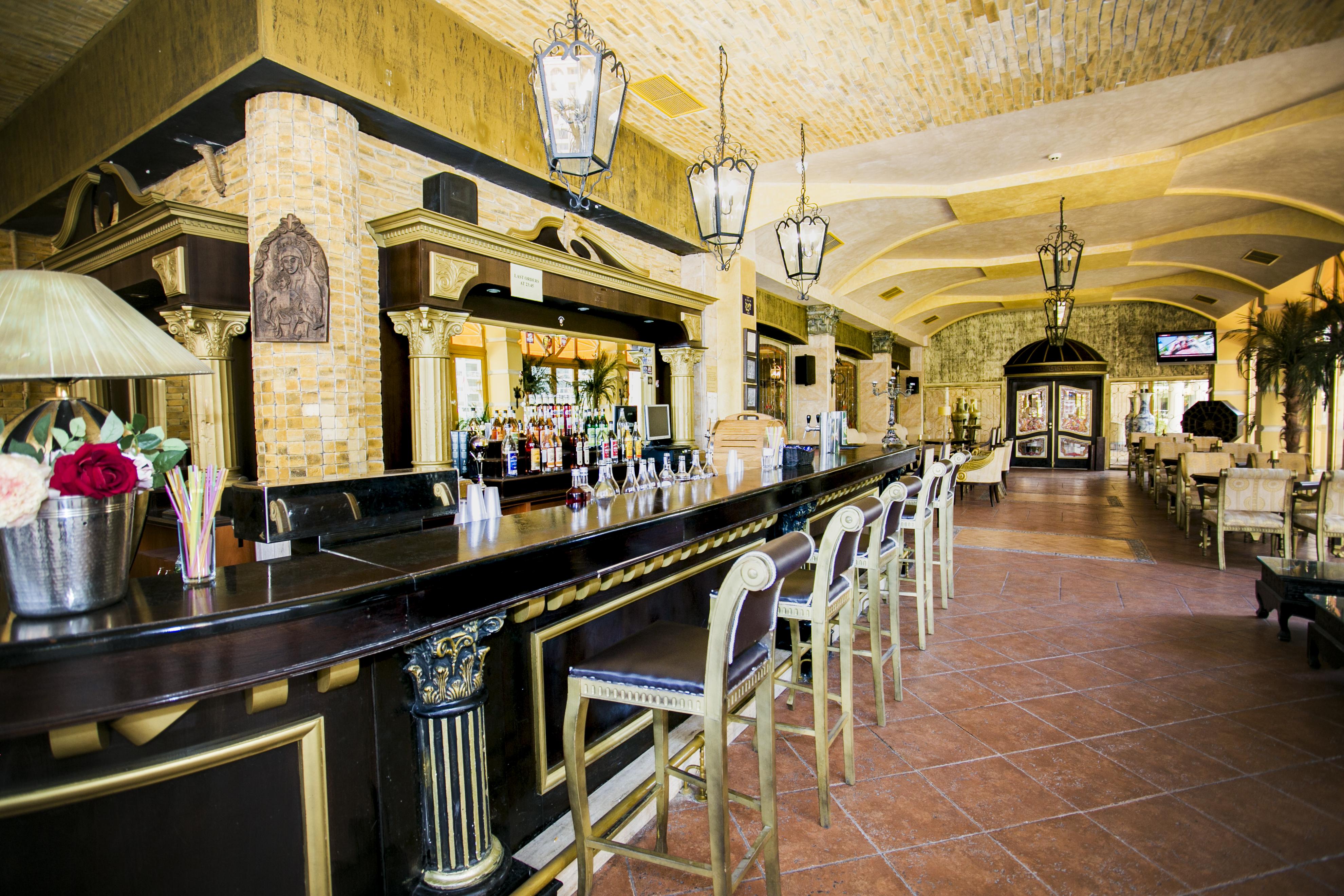 Imperial Palace Hotel Sunny Beach Buitenkant foto The bar at the hotel