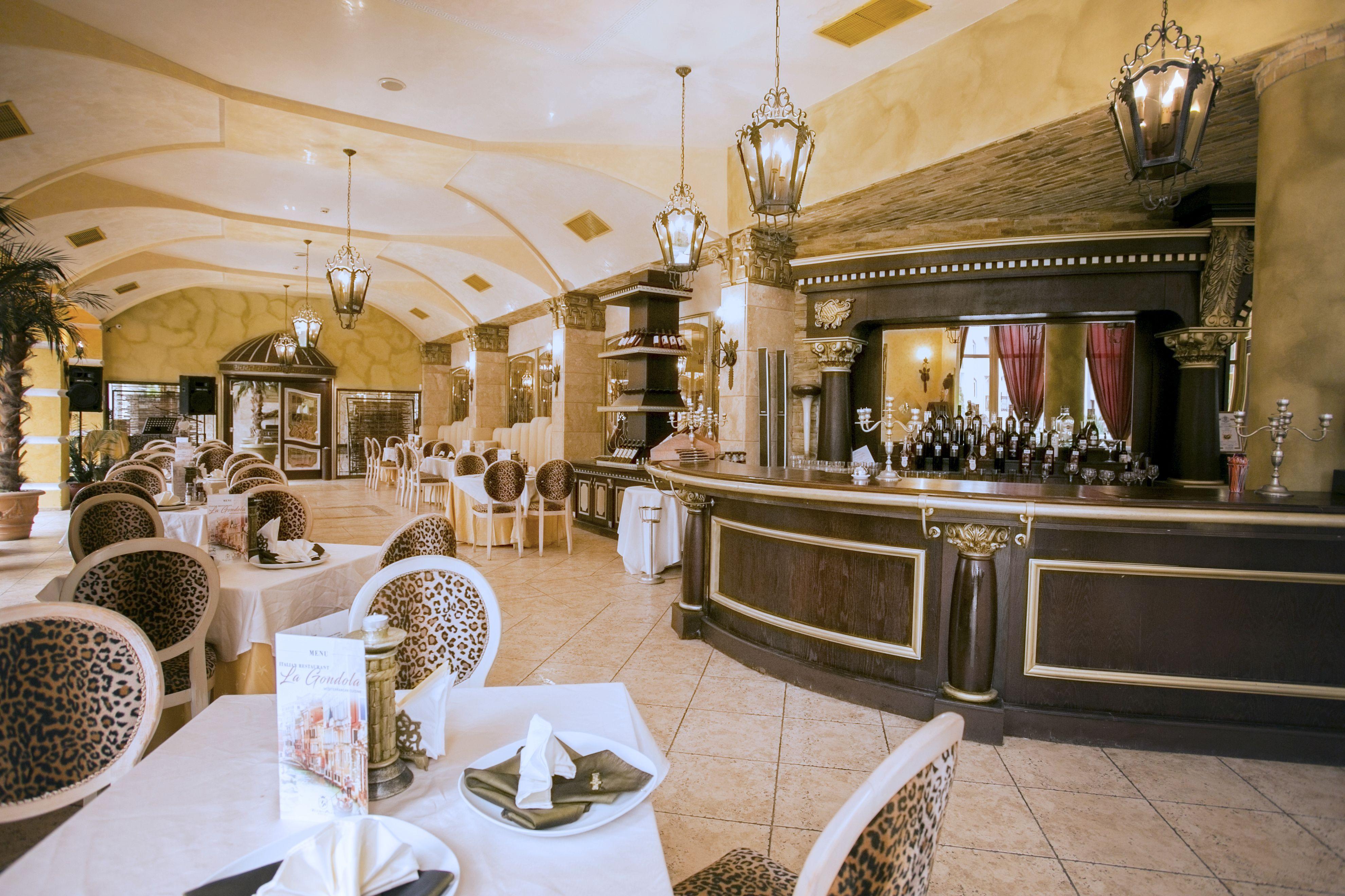 Imperial Palace Hotel Sunny Beach Buitenkant foto Restaurant in the hotel