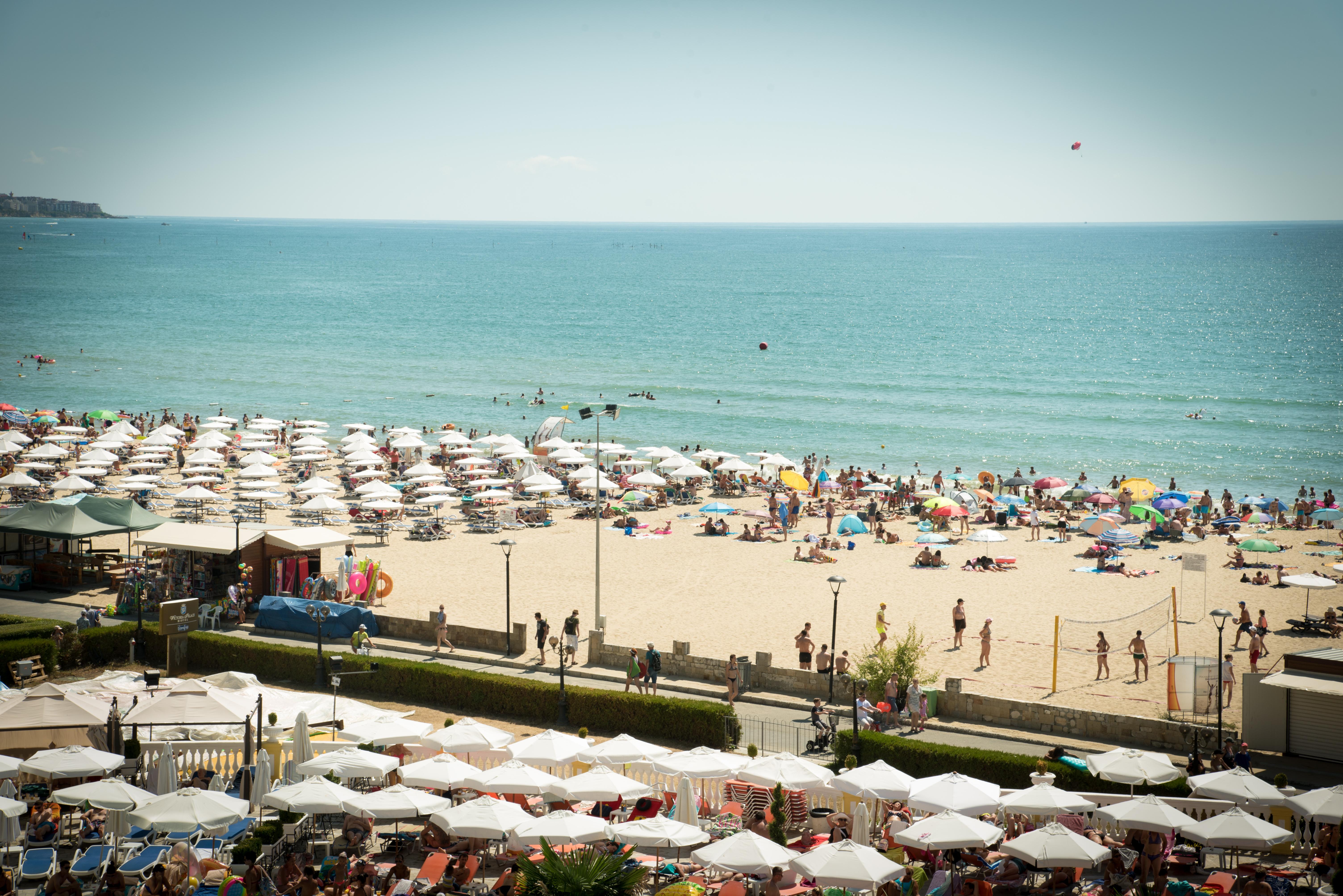 Imperial Palace Hotel Sunny Beach Buitenkant foto The beach at Torre del Greco