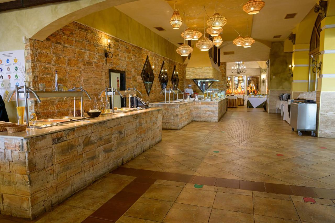 Imperial Palace Hotel Sunny Beach Buitenkant foto The buffet at the Mirage
